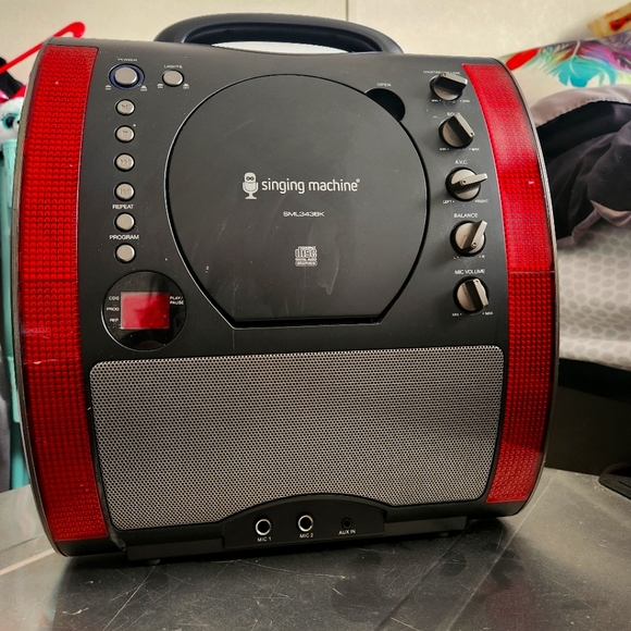 Karaoke Machine 2023 -Brand new - Picture 1 of 3